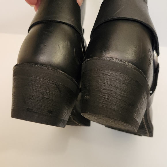 FRYE VINTAGE BLACK 77700 LASER FLORAL STUDDED HARNESS BIKER MOTO BOOT WMS SZ 8D - Picture 14 of 16